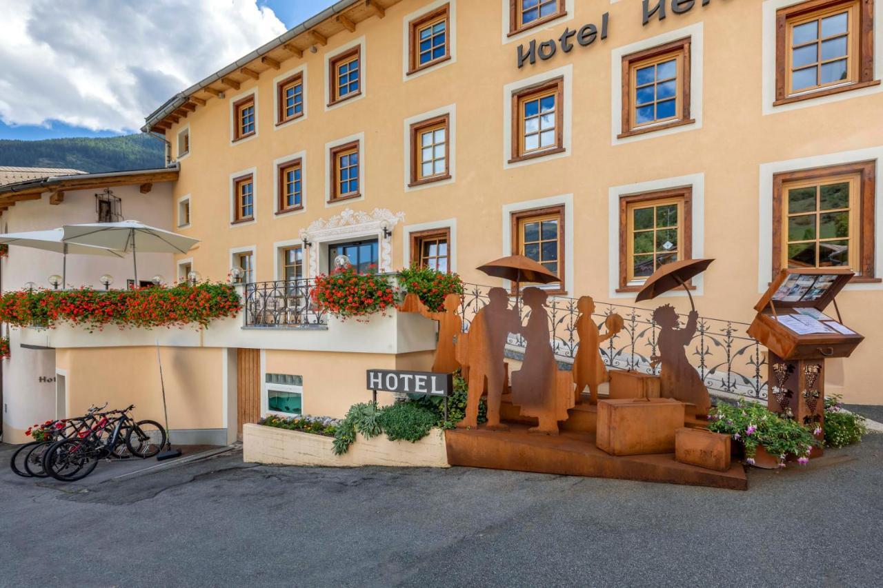 Hotel Helvetia Mustair Exterior photo